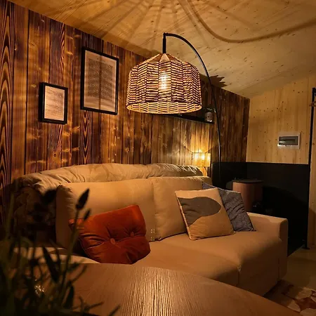 营地 Kraska U Olsovce, Jedovnice V Moravskem Krasu 布兰斯科